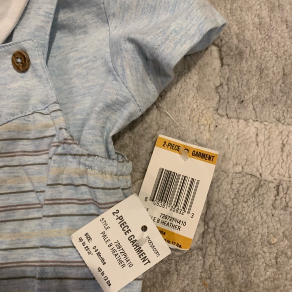 BRAND NEW Onesie by First Impressions - Picture 3 of 5